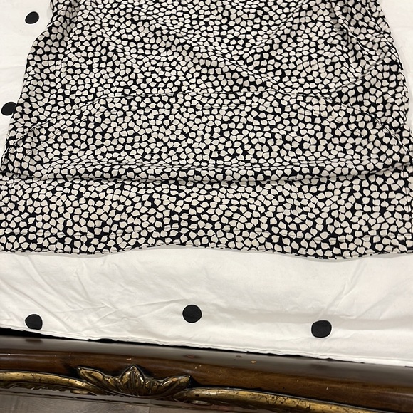 Dianevonfursternberg,size large, black / white,100 silk - Picture 5 of 6